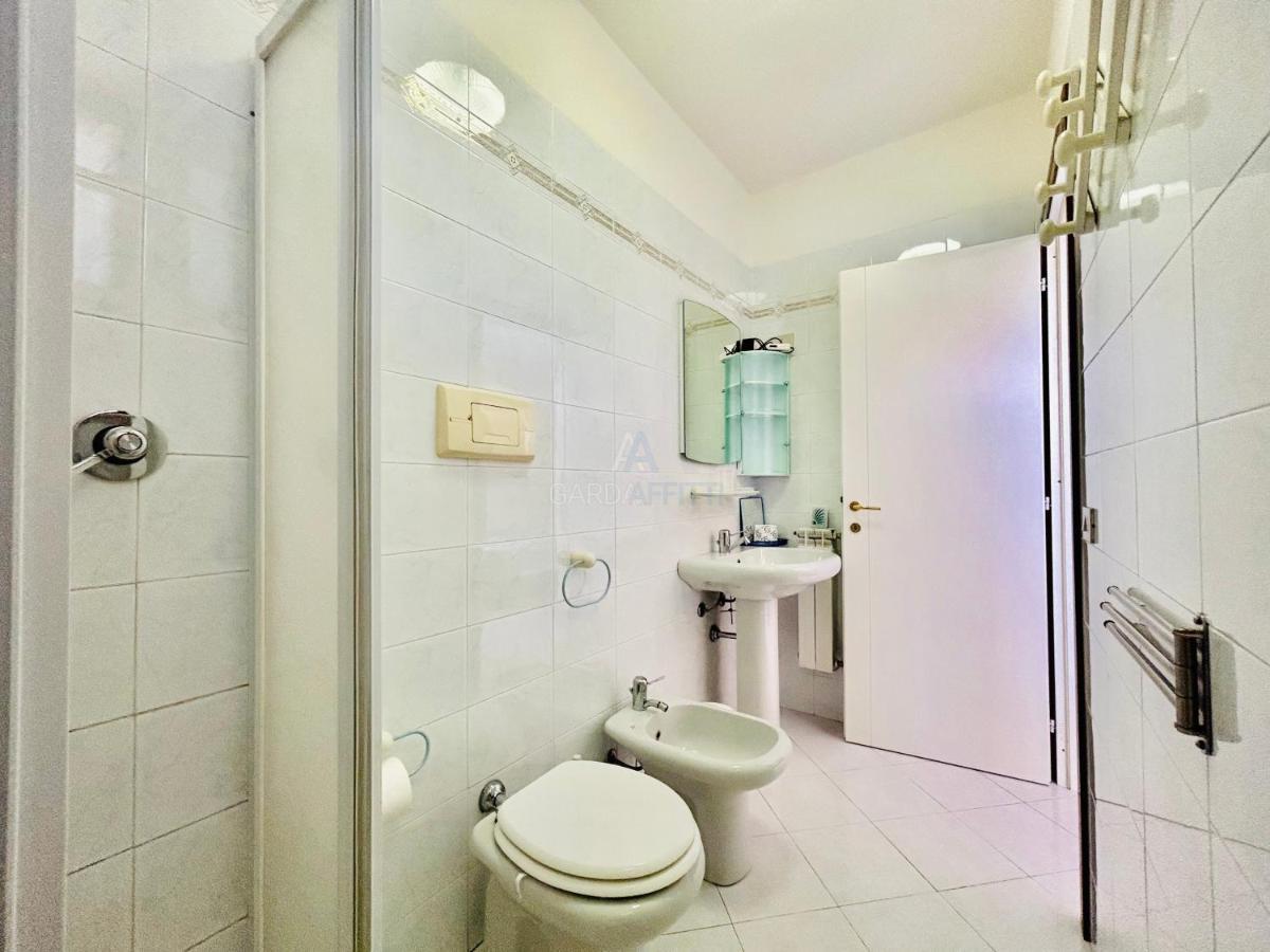 Perseo Apartment - 200M Dal Lago Di Garda Sirmione Zewnętrze zdjęcie