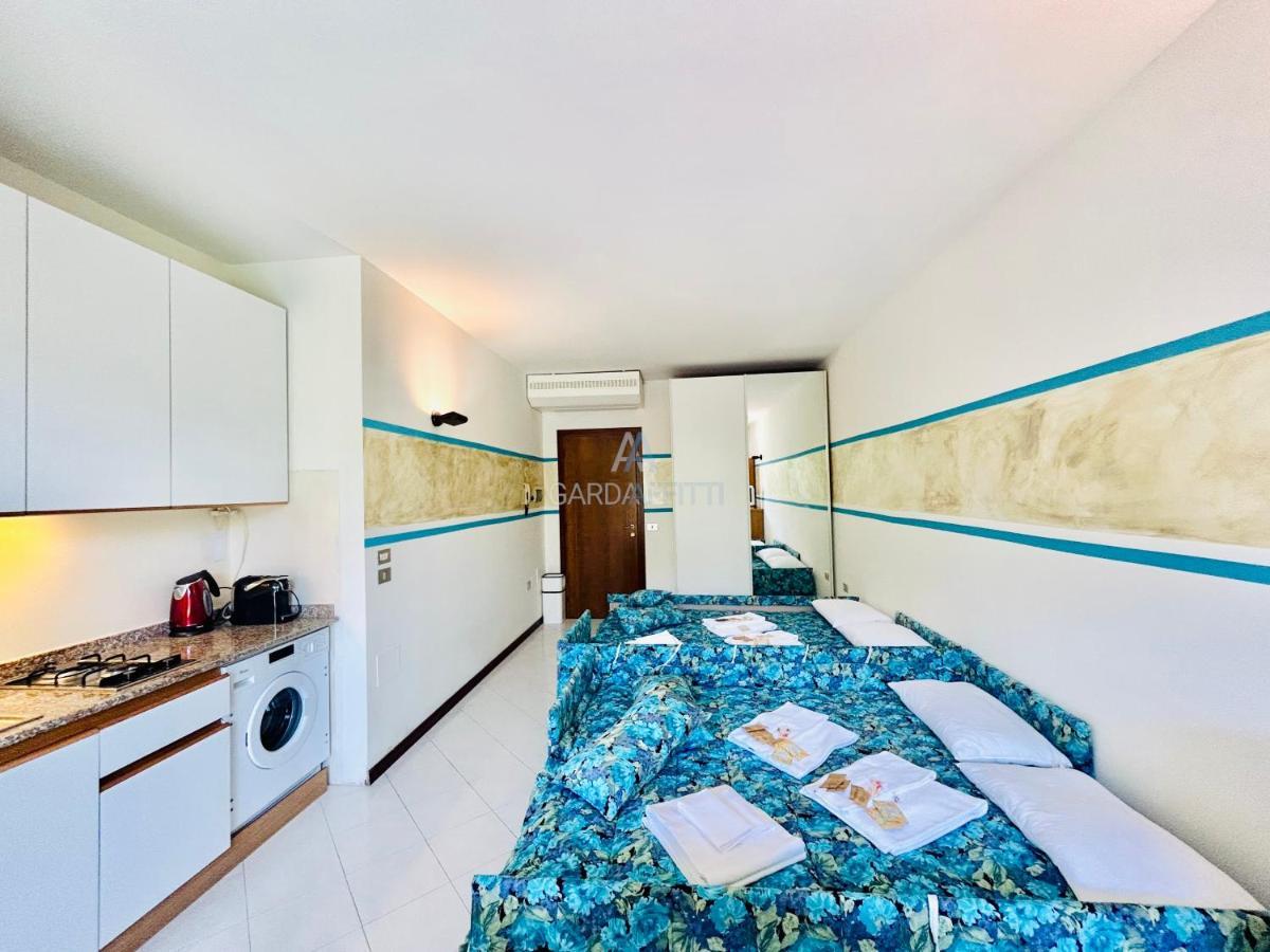 Perseo Apartment - 200M Dal Lago Di Garda Sirmione Zewnętrze zdjęcie